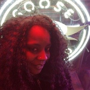 Meet your Posher, Posh